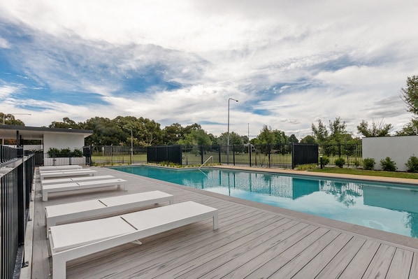 公寓 | 游泳池 | 室外游泳池