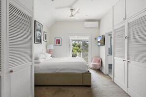 Apartment | 4 Schlafzimmer, laptopgeeigneter Arbeitsplatz, Bügeleisen/Bügelbrett