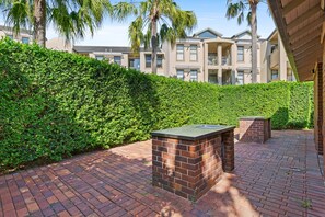 Apartment | Terrace/patio