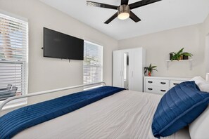 1 chambre, fer et planche à repasser, Wi-Fi, draps fournis