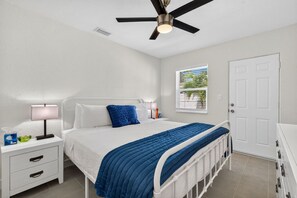 2 bedrooms, iron/ironing board, WiFi, bed sheets