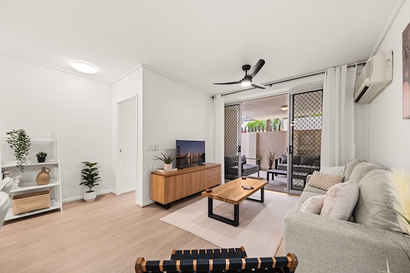 Apartment | Living room