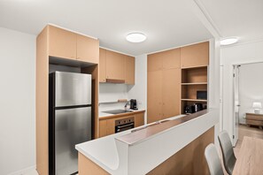Apartment | Private kitchen | Cookware/dishes/utensils