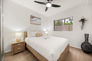 Apartment | 2 bedrooms, laptop workspace, iron/ironing board, bed sheets