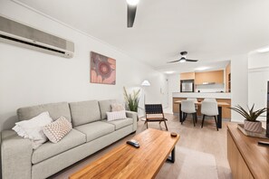 Apartment | Living room