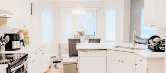 Private room in Edmonton close to WEM