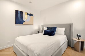 Apartment | 2 bedrooms, laptop workspace, iron/ironing board, bed sheets