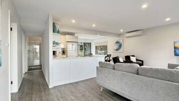 Apartment | Living room