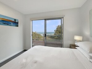 Apartment | 4 bilik tidur, seterika/papan seterika, cadar katil