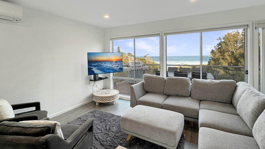 海滨四卧室天堂,带烧烤和露天用餐区