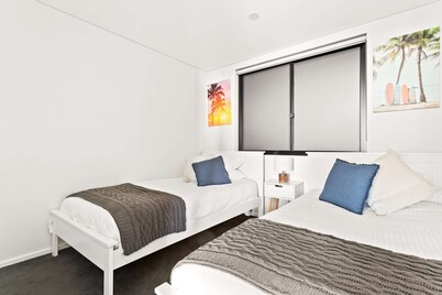 Ocean Views, Deck and Parking at Beach Apartment