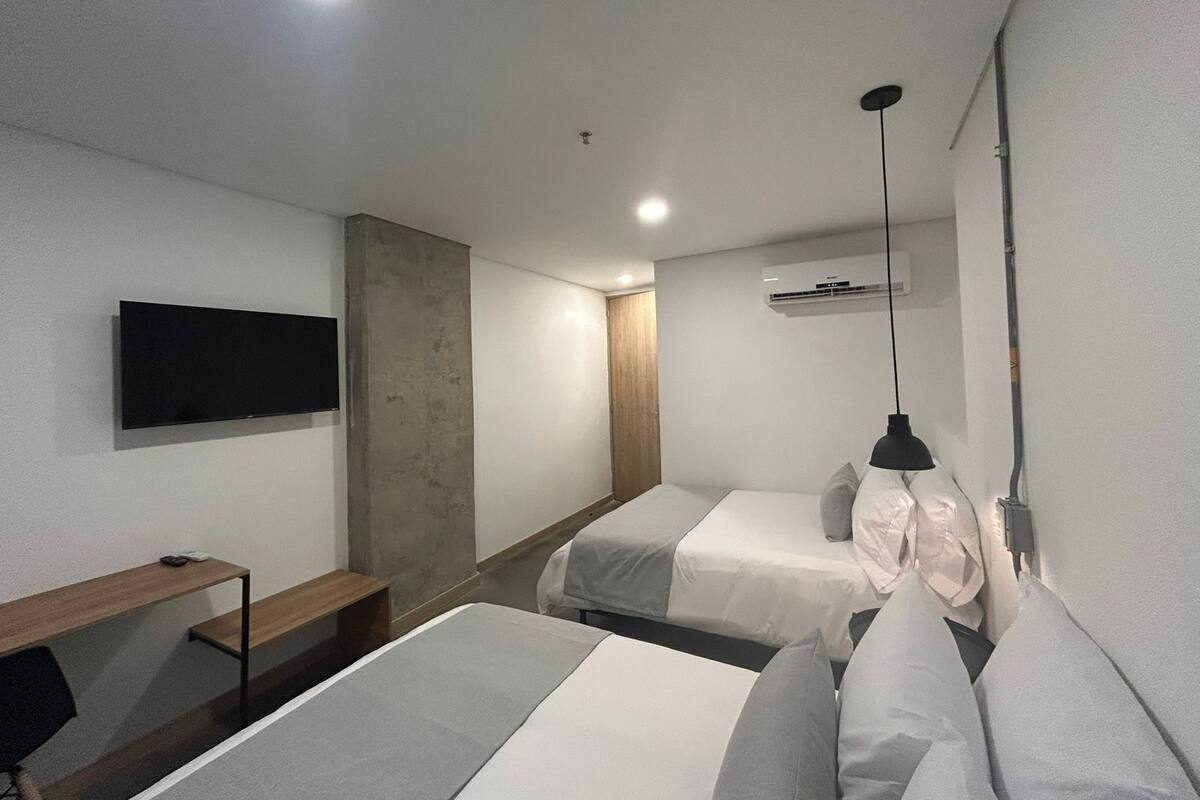 Deluxe Quadruple Room, City View