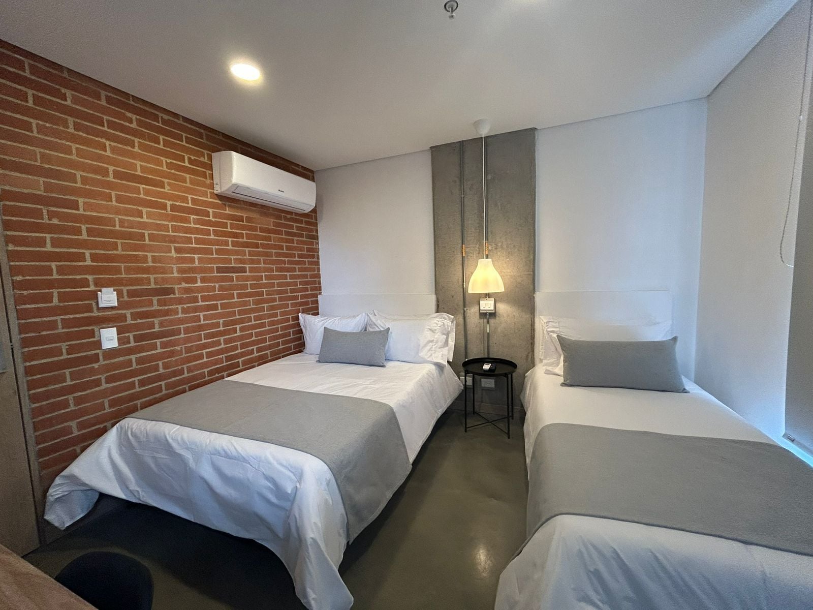 Comfort Triple Room, City View | Desk, free WiFi