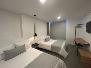 Deluxe Quadruple Room, City View