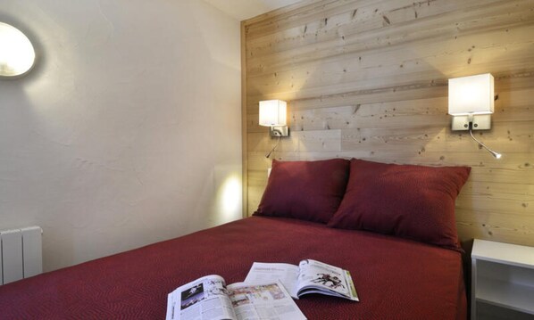 Apartment | 1 bedroom, bed sheets - Pleasant and Warm Apartment Heart of the Resort Valley View Balcony (La Plagne-Tarentaise)