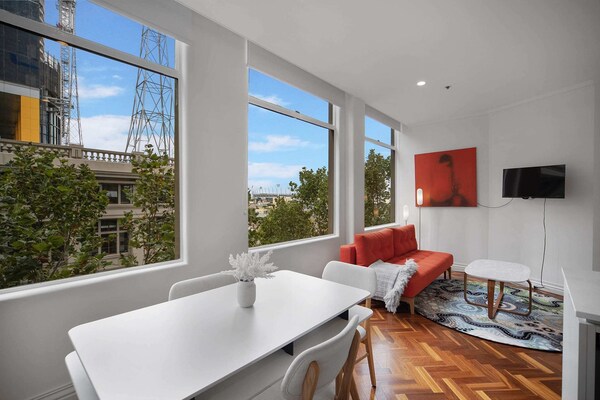 Chic 1-bed Apartment In The Heart Of Melbourne - Flinders Street Railway Station - Melbourne