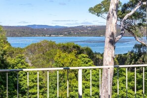 Property grounds - Sundowner Deck House Merimbula (Merimbula)