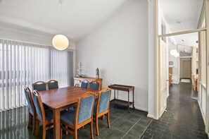 อพาร์ทเมนท์ | ร้านอาหาร