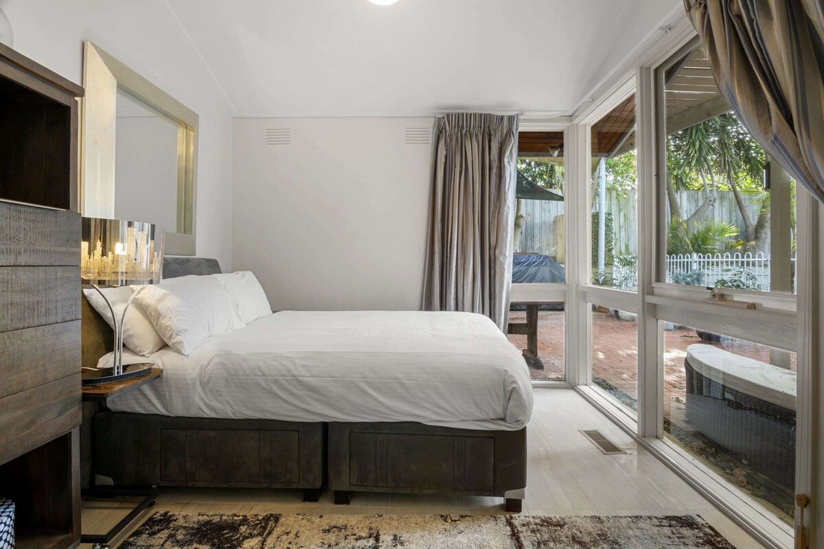 Apartemen | 5 kamar tidur, setrika/meja setrika, dan seprai linen