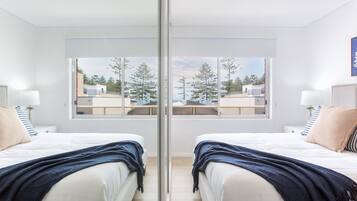 Apartment | 2 bedrooms, iron/ironing board, bed sheets