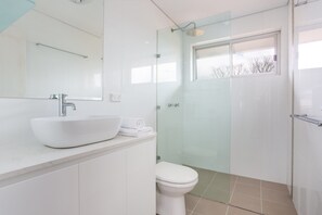 Apartment | Bathroom