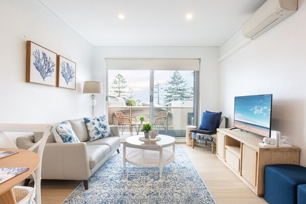 Living room - Madecomfy Trendy Apartment on Dee Why Beach (Sydney)