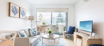 Madecomfy Trendy Apartment on Dee Why Beach