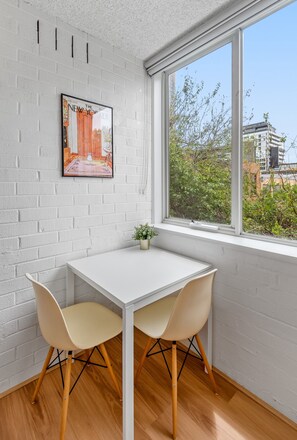 Apartment | Interior - Cozy 1BR Stay in South Yarra With Parking & Wi-fi (Melbourne)