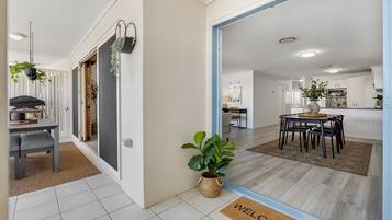 Apartment | Dining