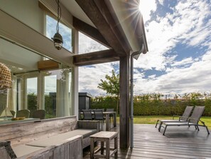 House | Balcony