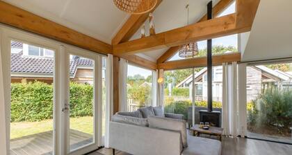 Enjoy Luxury and Comfort in Holiday Villa Kavel 10