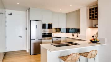 Apartment | 1 bedroom, desk, Internet