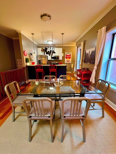 Cool downtown condo - Indy's best at your door!