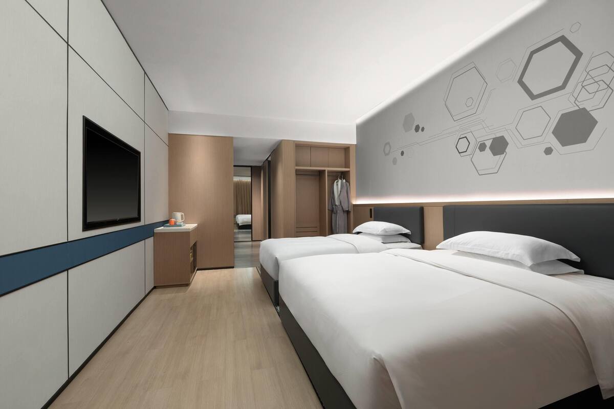 Family Room, Multiple Beds, Non Smoking (Selected)