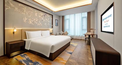 Wyndham Grand Plaza Royale Longchang