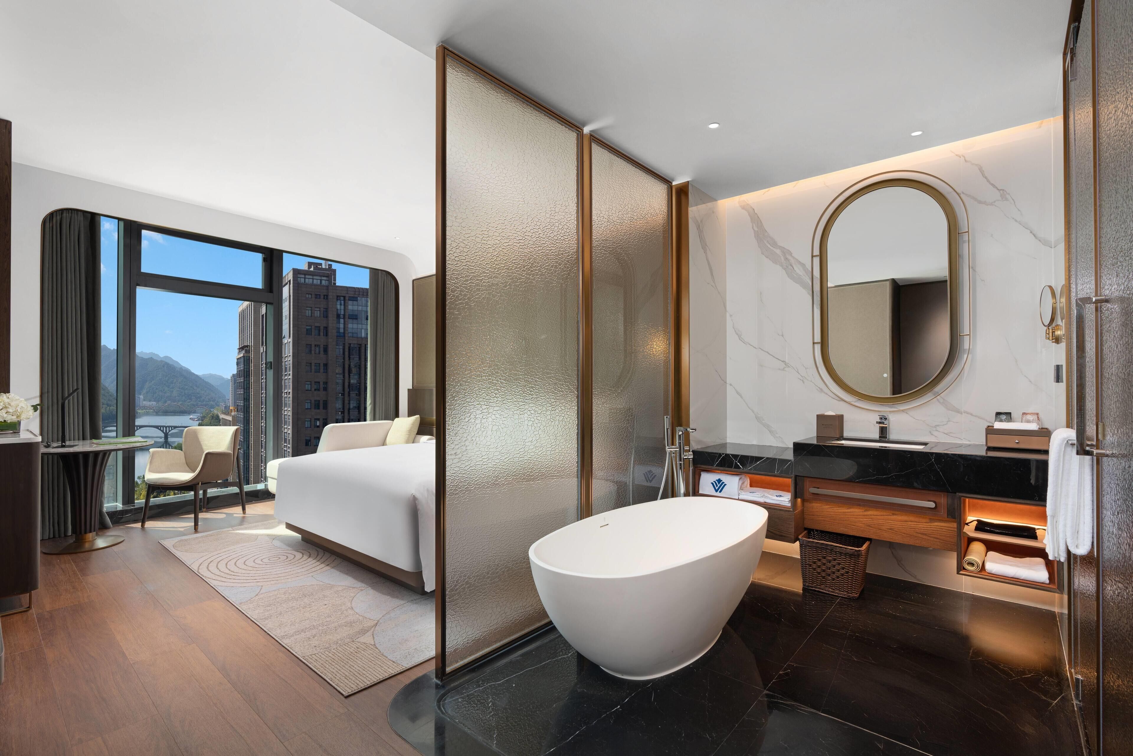 Room, 1 King Bed, River View (Elegant)