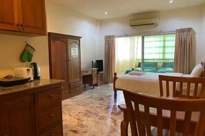 Room - Orange & Co (Pattaya)