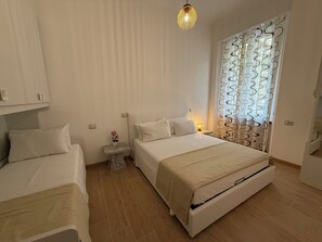 2 bedrooms, iron/ironing board, WiFi, bed sheets - Sabrina's House - Calm & Style (Milano)
