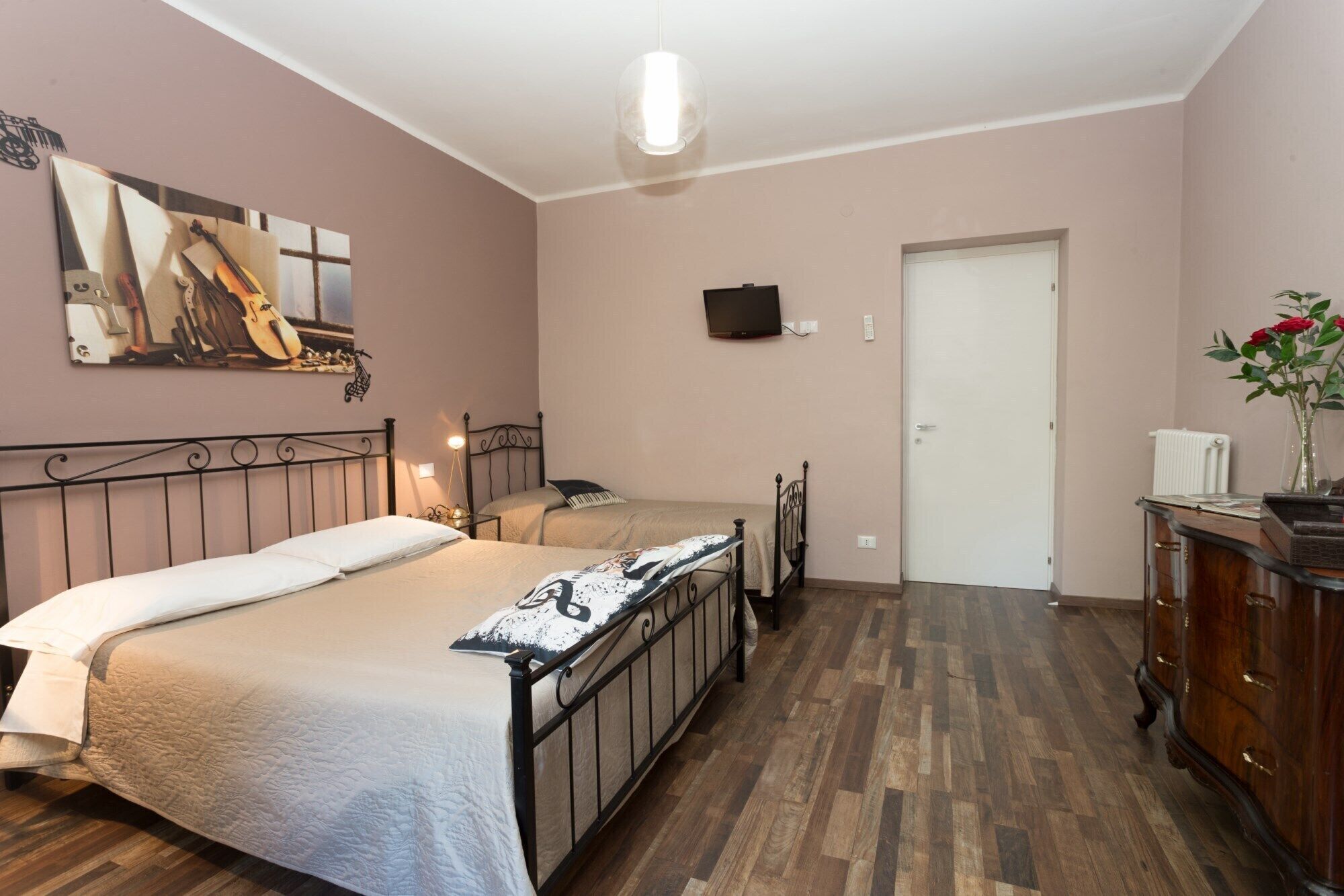 遮光布/窗簾、熨斗/熨衣板、免費無線上網