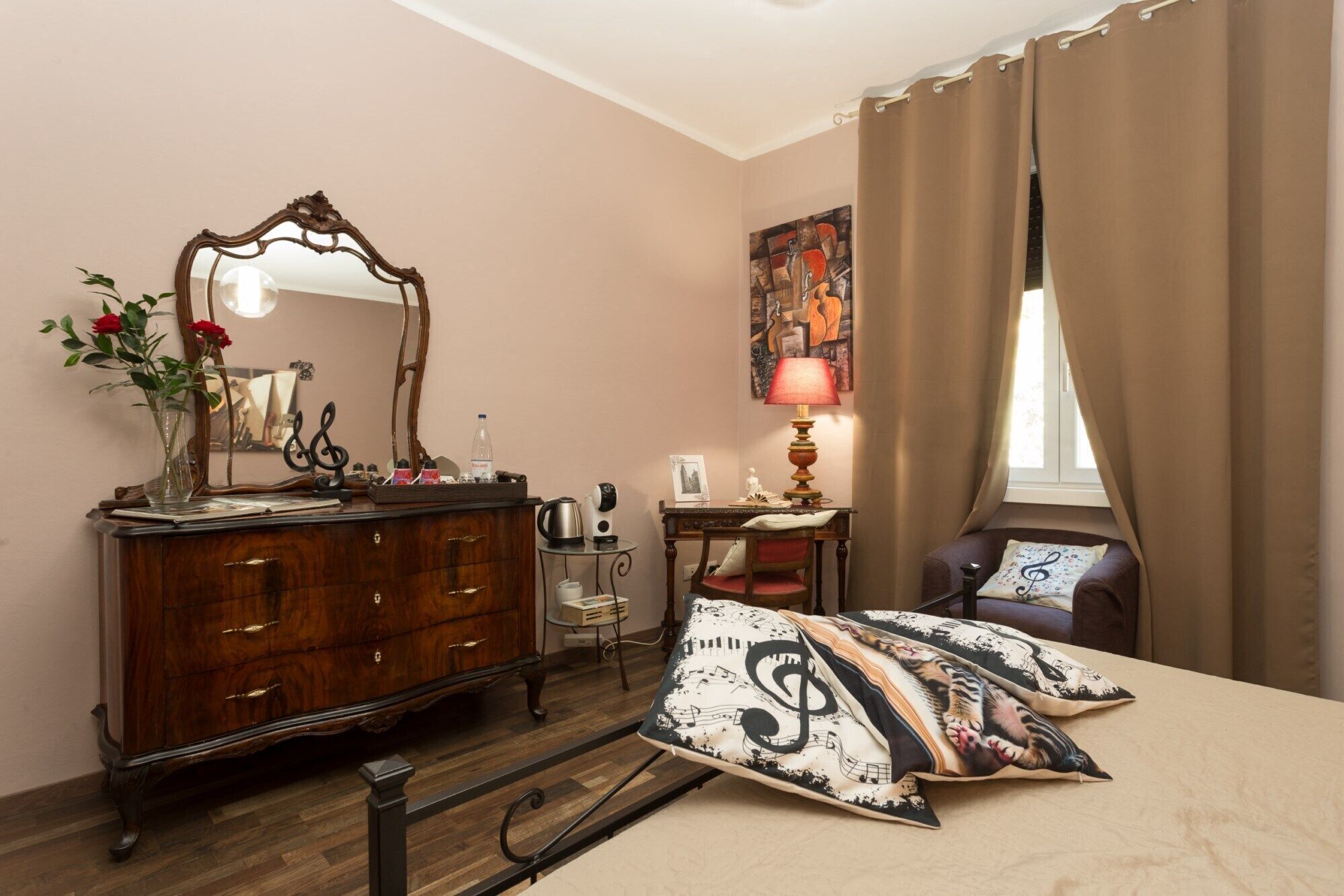 Blackout drapes, iron/ironing board, free WiFi