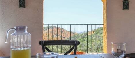 屋外ダイニングエリア