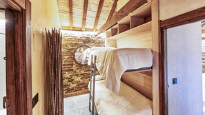 Cuna de viaje y wifi