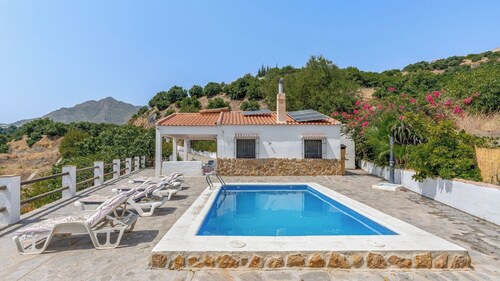 Cortijo Peña Blanca Los Guájares by Ruralidays