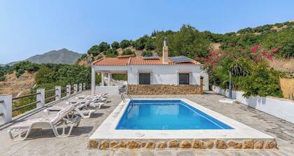 Cortijo Peña Blanca Los Guájares by Ruralidays