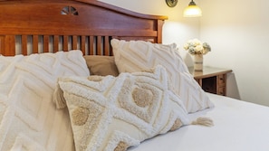 Travel cot, WiFi