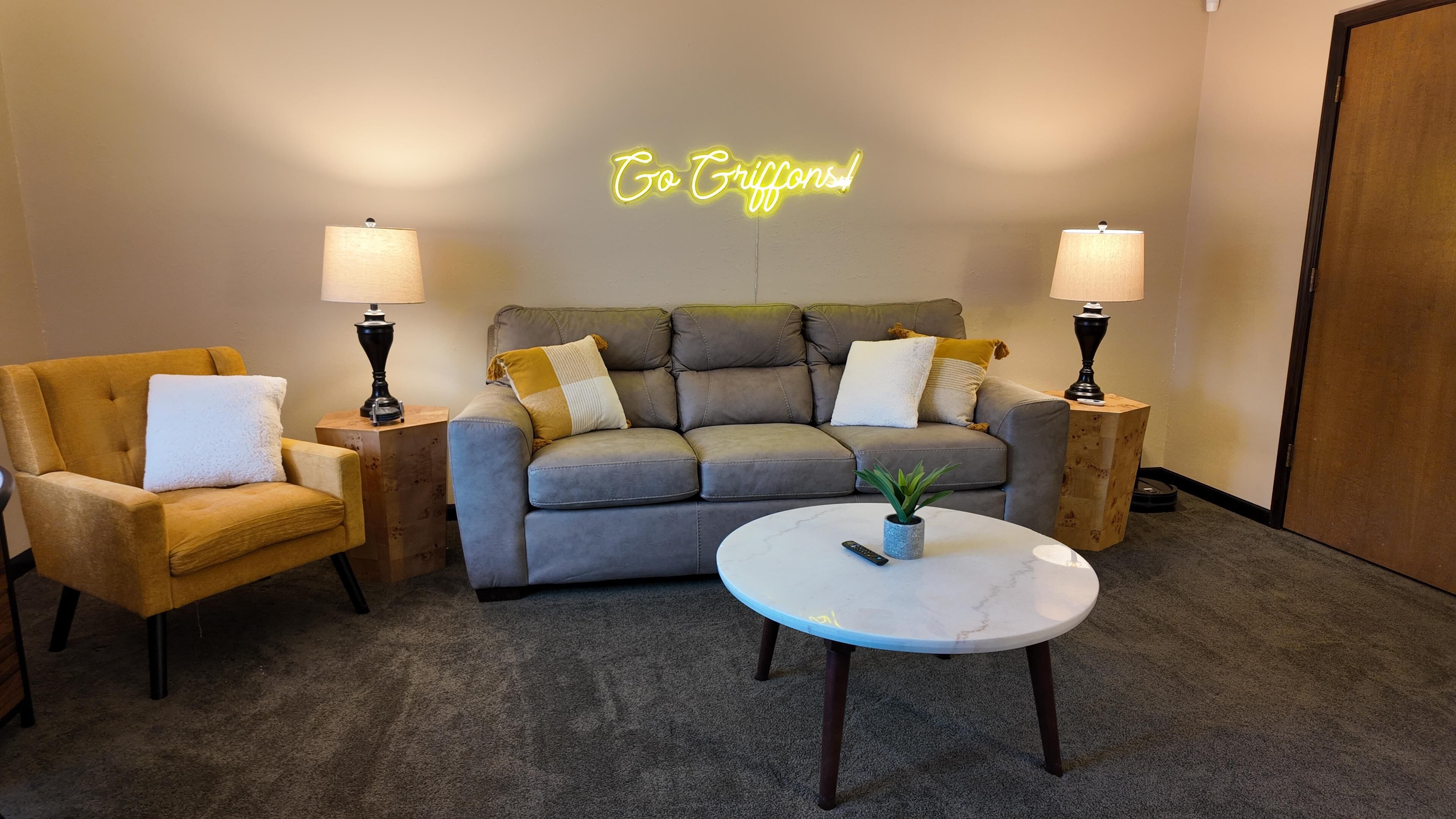 Smart TV, books, music library, stereo