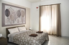 2 Schlafzimmer, Bügeleisen/Bügelbrett, kostenloses WLAN, Bettwäsche