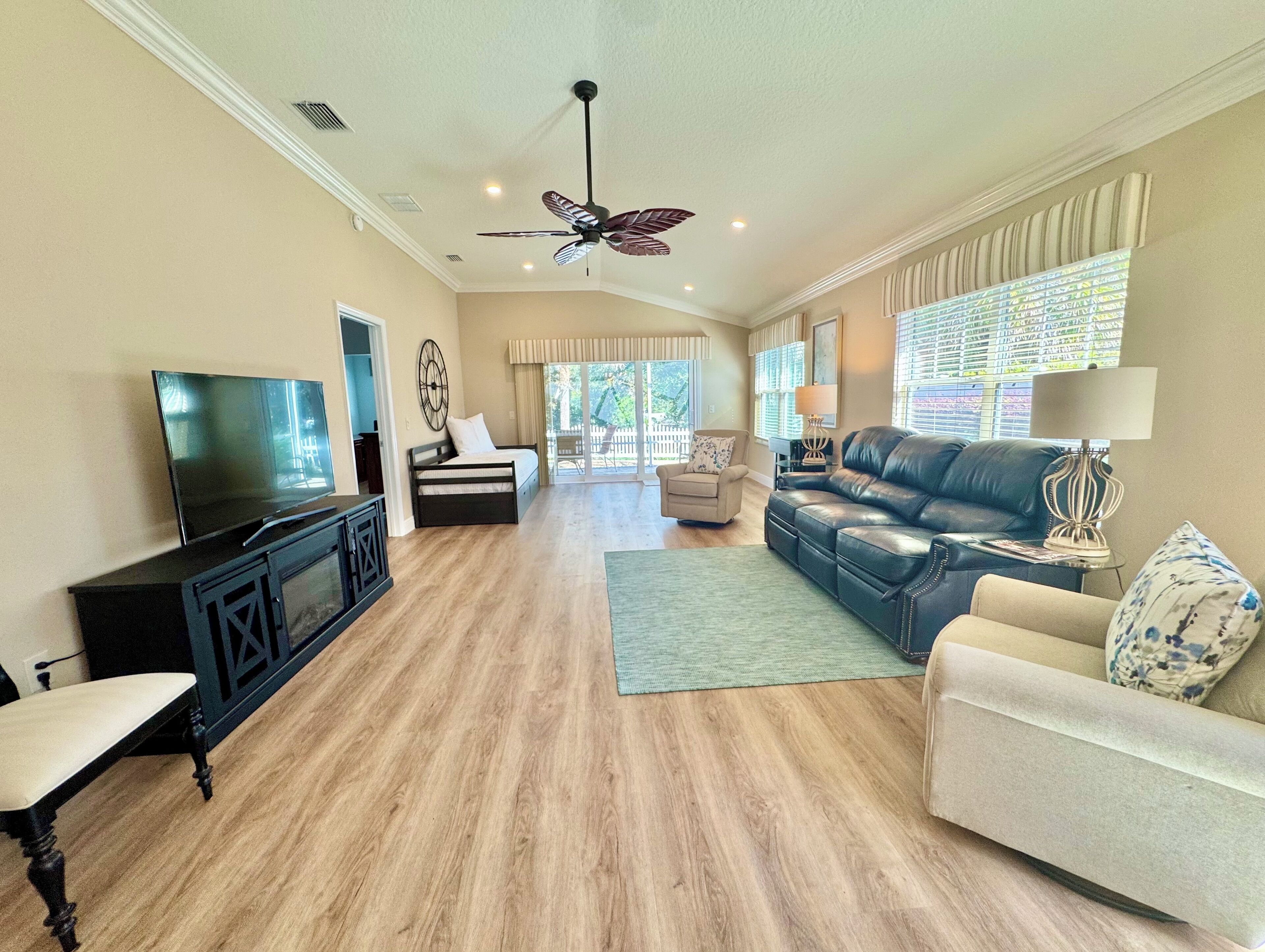 スマートテレビ、暖炉