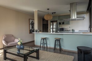 Superior Apart Daire, 2 Yatak Odası | Özel mutfak | Buzdolabı, mikrodalga fırın, fırın, set üstü ocak 