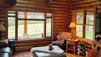 المنشأة من الداخل